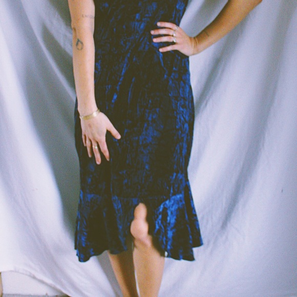 Vintage velvet Dress - Picture 5 of 6